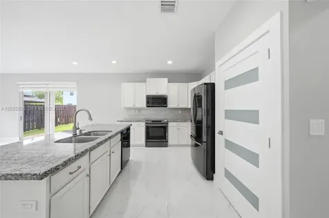 4107 NE 20th Street Homestead FL 33033