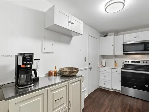 5005 Collins Avenue Miami Beach FL 33140