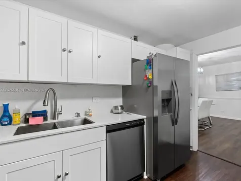 5005 Collins Avenue Miami Beach FL 33140