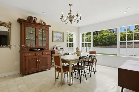 2535 Sunset Drive Miami Beach FL 33140