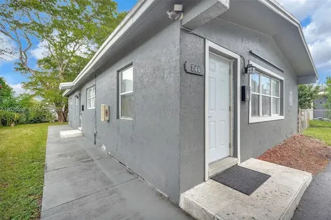 746 SW 4th Street Dania Beach FL 33004