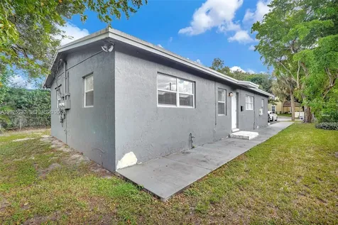 746 SW 4th Street Dania Beach FL 33004
