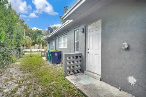 746 SW 4th Street Dania Beach FL 33004