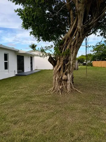 2954 NW 192nd Terrace Miami Gardens FL 33056