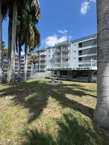 1655 W 44th Place Hialeah FL 33012