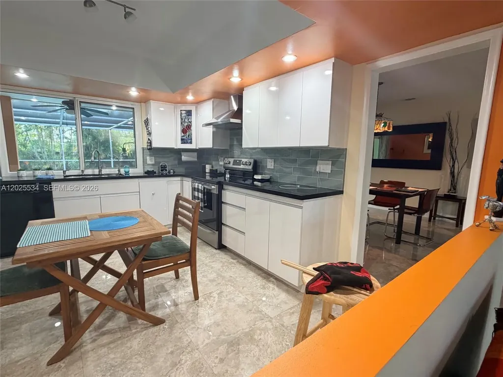5129 Van Buren Street Hollywood FL 33021