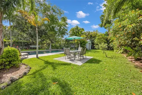 5825 SW 46th Terrace Miami FL 33155