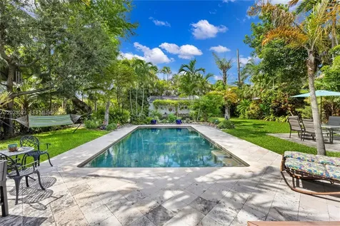 5825 SW 46th Terrace Miami FL 33155