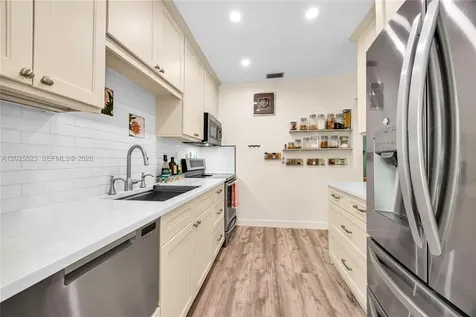 5825 SW 46th Terrace Miami FL 33155
