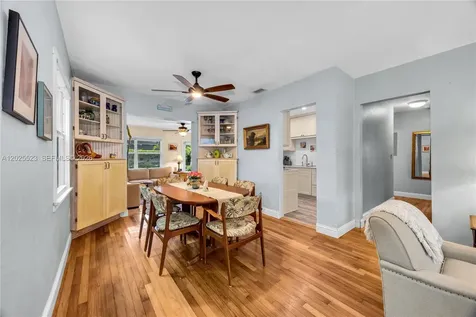 5825 SW 46th Terrace Miami FL 33155