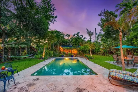 5825 SW 46th Terrace Miami FL 33155