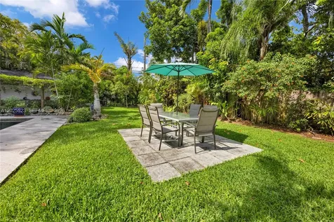 5825 SW 46th Terrace Miami FL 33155