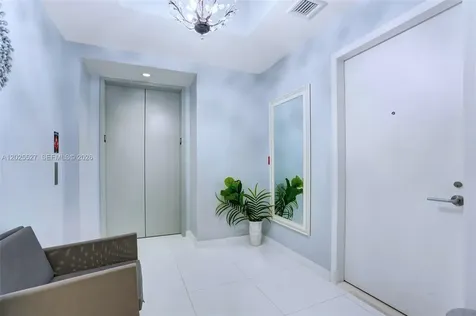 851 NE 1st Avenue Miami FL 33132