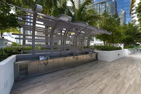 851 NE 1st Avenue Miami FL 33132