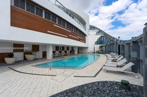 851 NE 1st Avenue Miami FL 33132