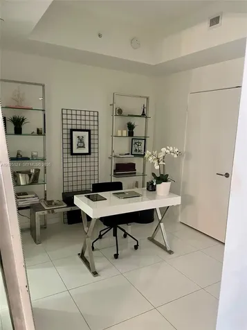 851 NE 1st Avenue Miami FL 33132