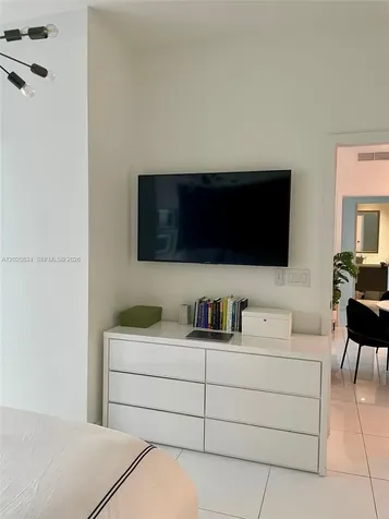 851 NE 1st Avenue Miami FL 33132