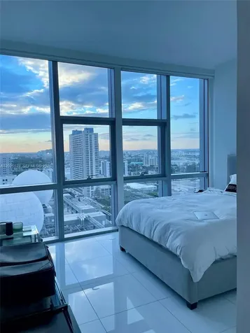 851 NE 1st Avenue Miami FL 33132
