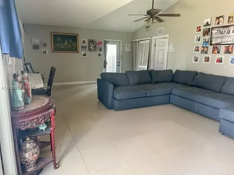 21705 SW 99th Avenue Cutler Bay FL 33190