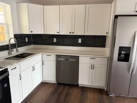 1450 NE 151st Street Miami FL 33162