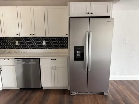 1450 NE 151st Street Miami FL 33162