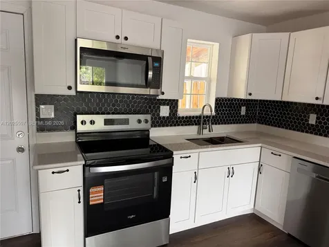 1450 NE 151st Street Miami FL 33162