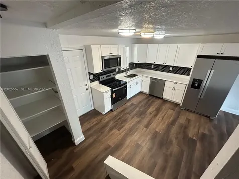 1450 NE 151st Street Miami FL 33162