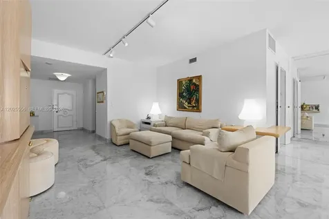 4925 Collins Avenue Miami Beach FL 33140