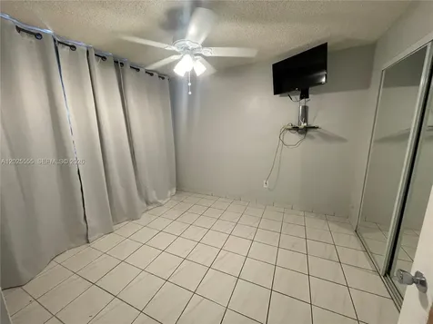 10115 SW 21st Terrace Miami FL 33165