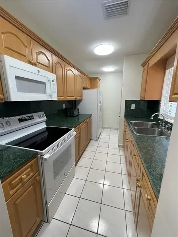 10115 SW 21st Terrace Miami FL 33165