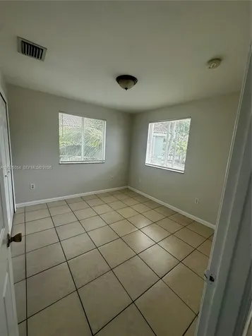 2718 SE 15th Place Homestead FL 33035