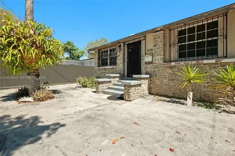 1053 NW 28th Street Miami FL 33127