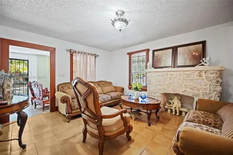 1053 NW 28th Street Miami FL 33127
