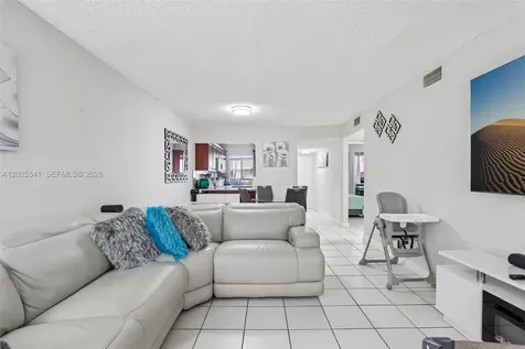 6041 W 24th Avenue Hialeah FL 33016