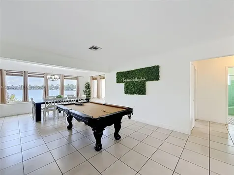 2501 NE 209th Terrace Miami FL 33180