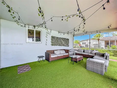 2501 NE 209th Terrace Miami FL 33180