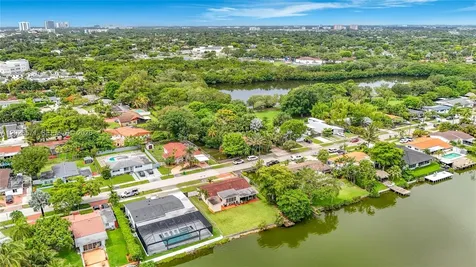 2501 NE 209th Terrace Miami FL 33180