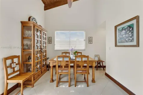 50 Ocean Lane Drive Key Biscayne FL 33149