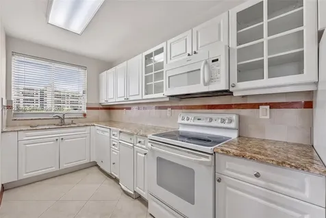 50 Ocean Lane Drive Key Biscayne FL 33149
