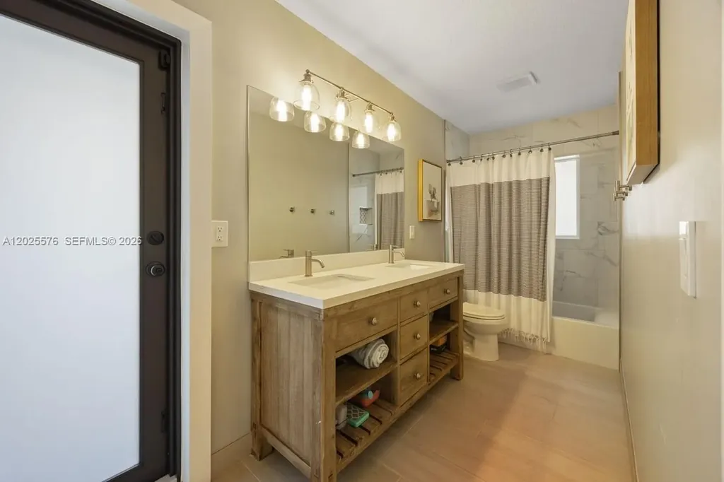 12123 NW 10th Manor Coral Springs FL 33071