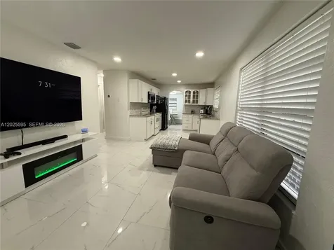 3900 SW 60th Avenue Davie FL 33314