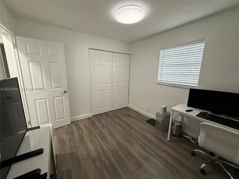 3900 SW 60th Avenue Davie FL 33314