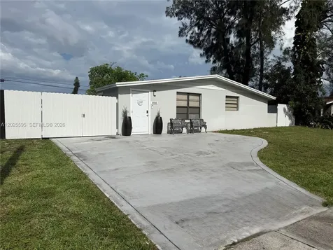 3900 SW 60th Avenue Davie FL 33314