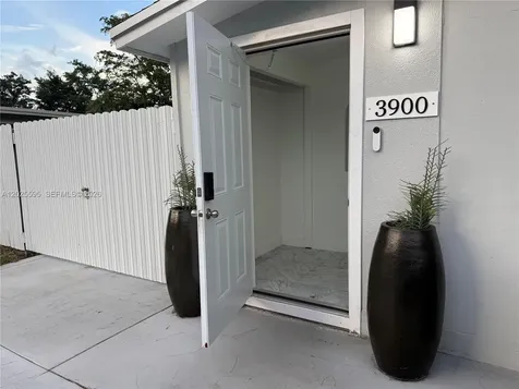 3900 SW 60th Avenue Davie FL 33314