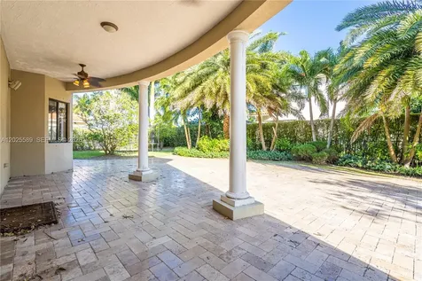 19529 SW 80th Court Cutler Bay FL 33157