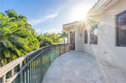 19529 SW 80th Court Cutler Bay FL 33157