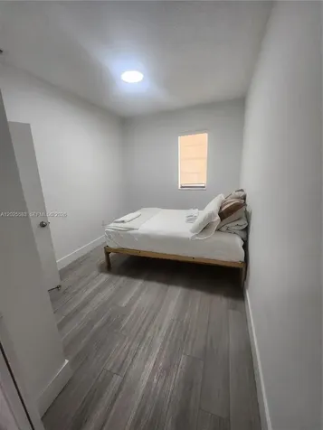 2700 Collins Avenue Miami Beach FL 33140