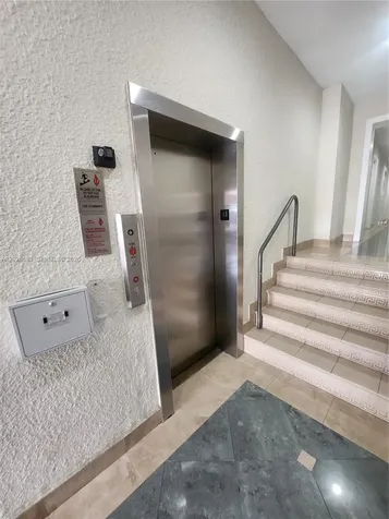 2700 Collins Avenue Miami Beach FL 33140