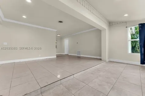 1210 S 24th Terrace Hollywood FL 33020