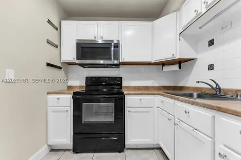 1210 S 24th Terrace Hollywood FL 33020
